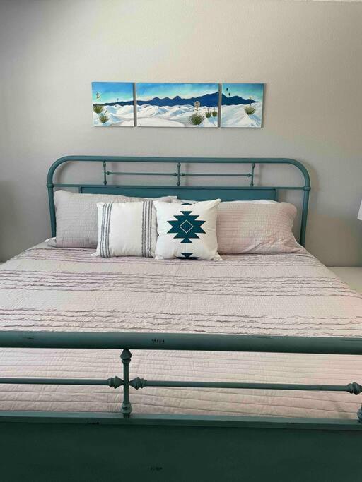 Comfy, Contemporary Quiet Retreat Vacation Home With Views Albuquerque Extérieur photo